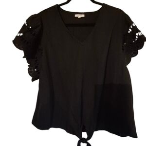 Maurices V neck Black solid crochet sleeve blouse Xl